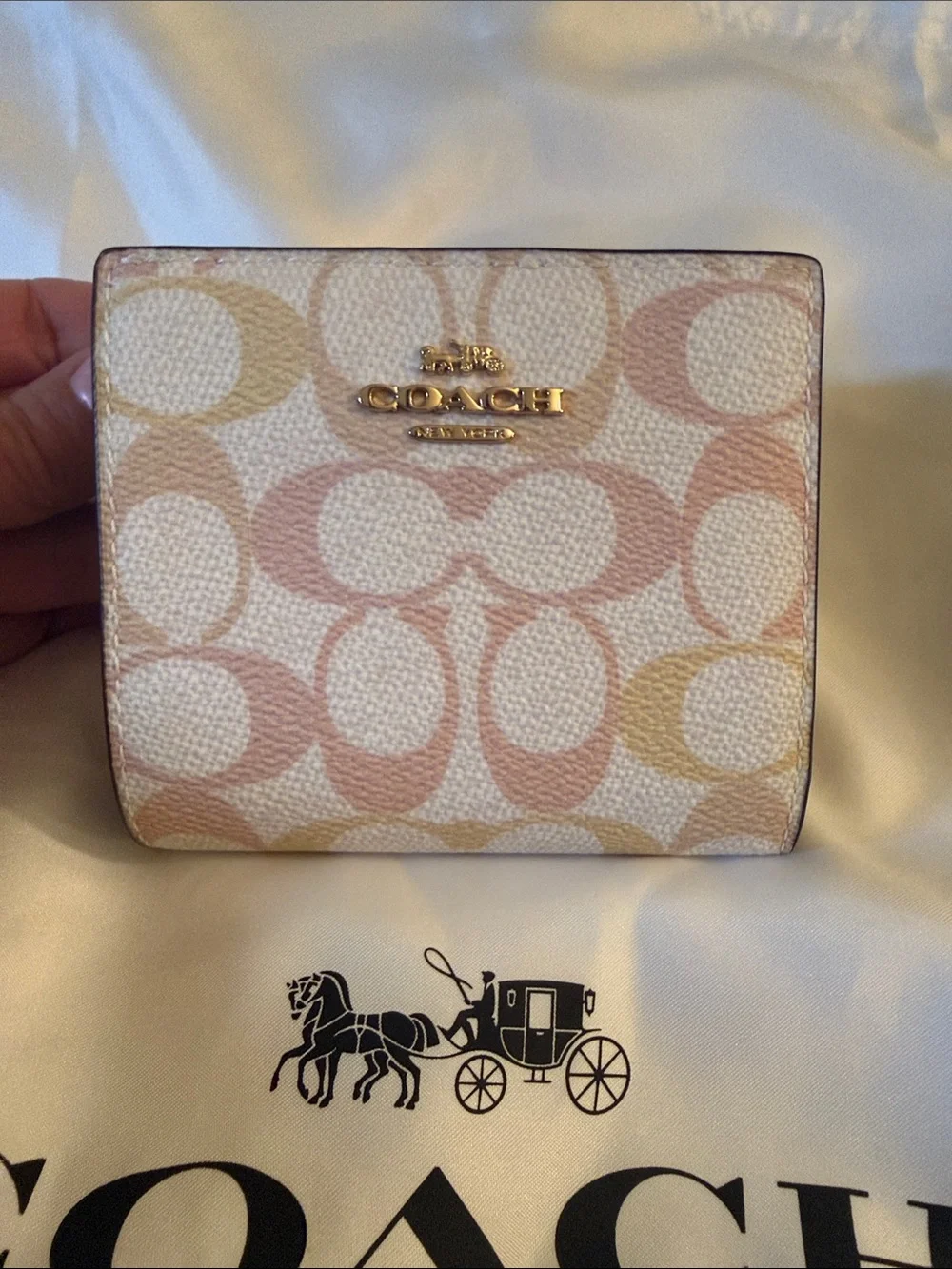 🩷🧡Coach NWT Chalk/Pink/Peach Signature Canvas Small Snap Wallet /Gold Hardware